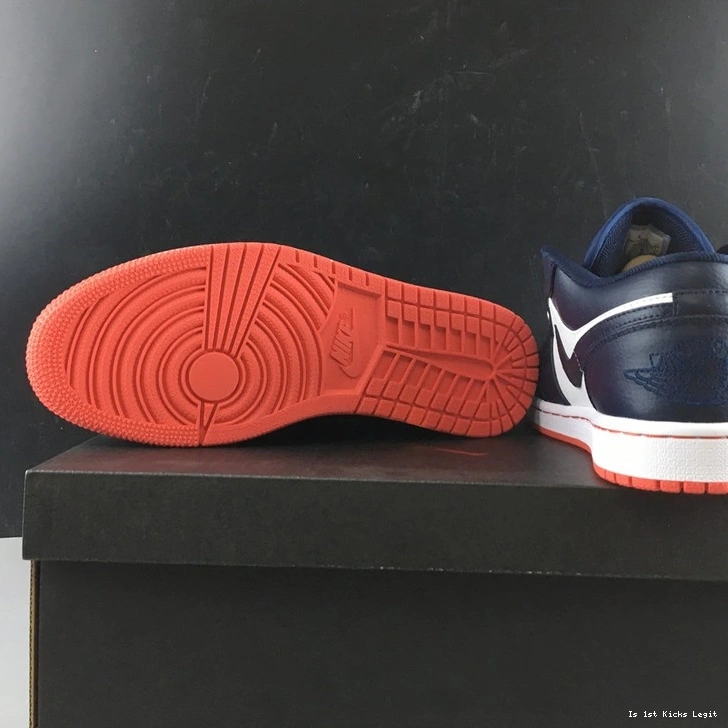 Ember  553558-481 1 Jordan Obsidian Low Glow 0409